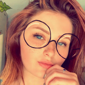 Meet your Posher, Calista